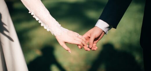Nazwisko po ślubie – zmienić czy zostawić?
